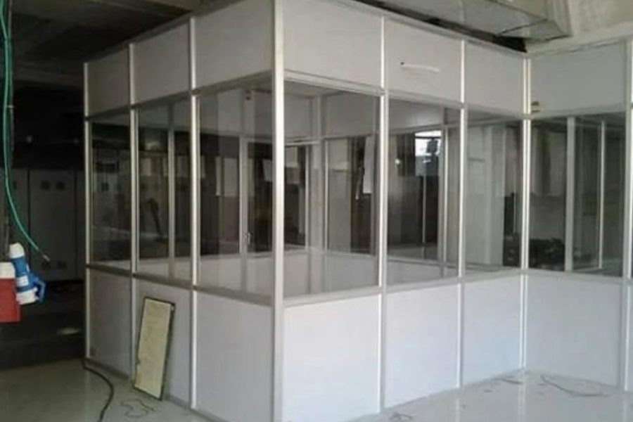 Aluminium office partition cabins with glass upper panels